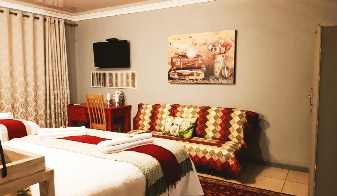 Graceland Guesthouse Potchefstroom Extérieur photo