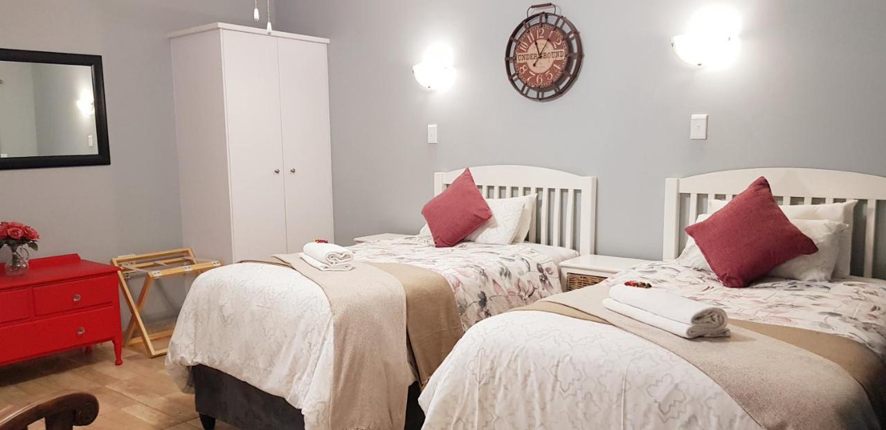 Graceland Guesthouse Potchefstroom Extérieur photo