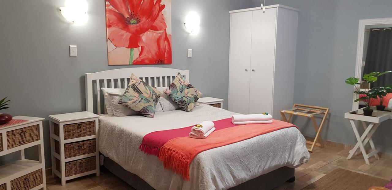 Graceland Guesthouse Potchefstroom Extérieur photo
