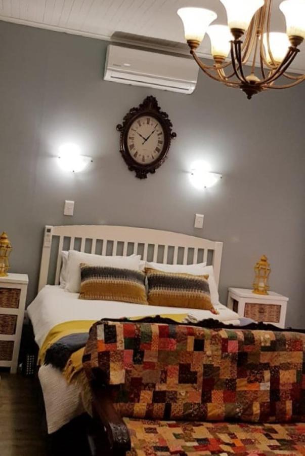 Graceland Guesthouse Potchefstroom Extérieur photo